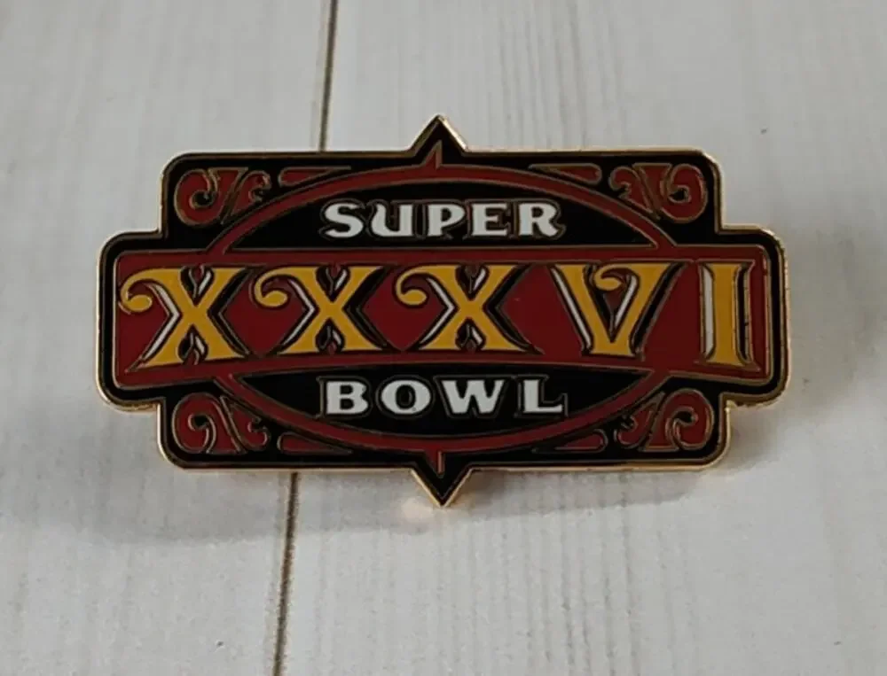 Superbowl XXXVI 36 New Orleans Original Logo Pin NFL Rams Patriots